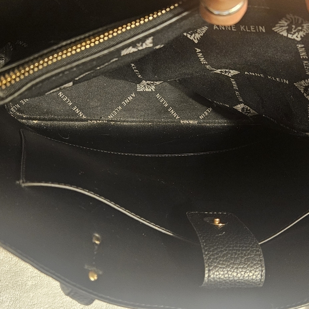 Anne Kleine Set Of Two Tote And Crossbody Bag Black Pebbled Leather Gold Accents - Picture 8 of 12